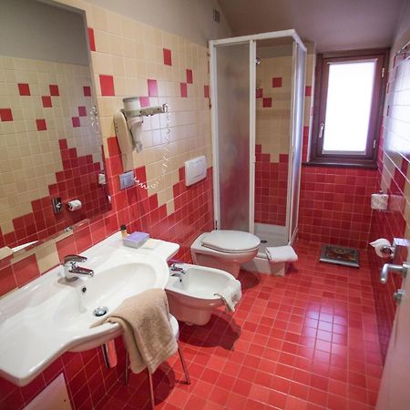 Hotel Fortyfive Chivasso Extérieur photo