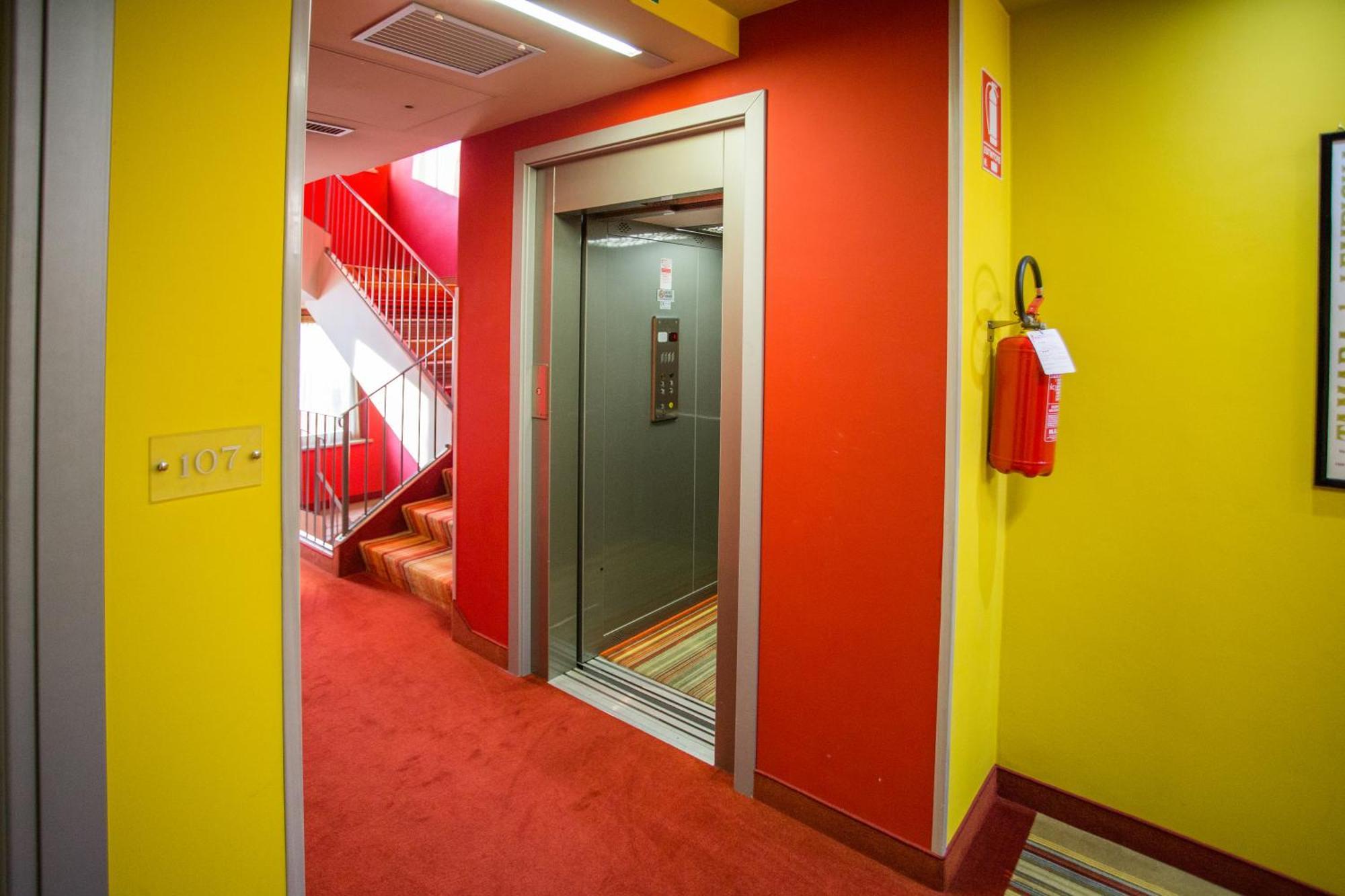 Hotel Fortyfive Chivasso Extérieur photo