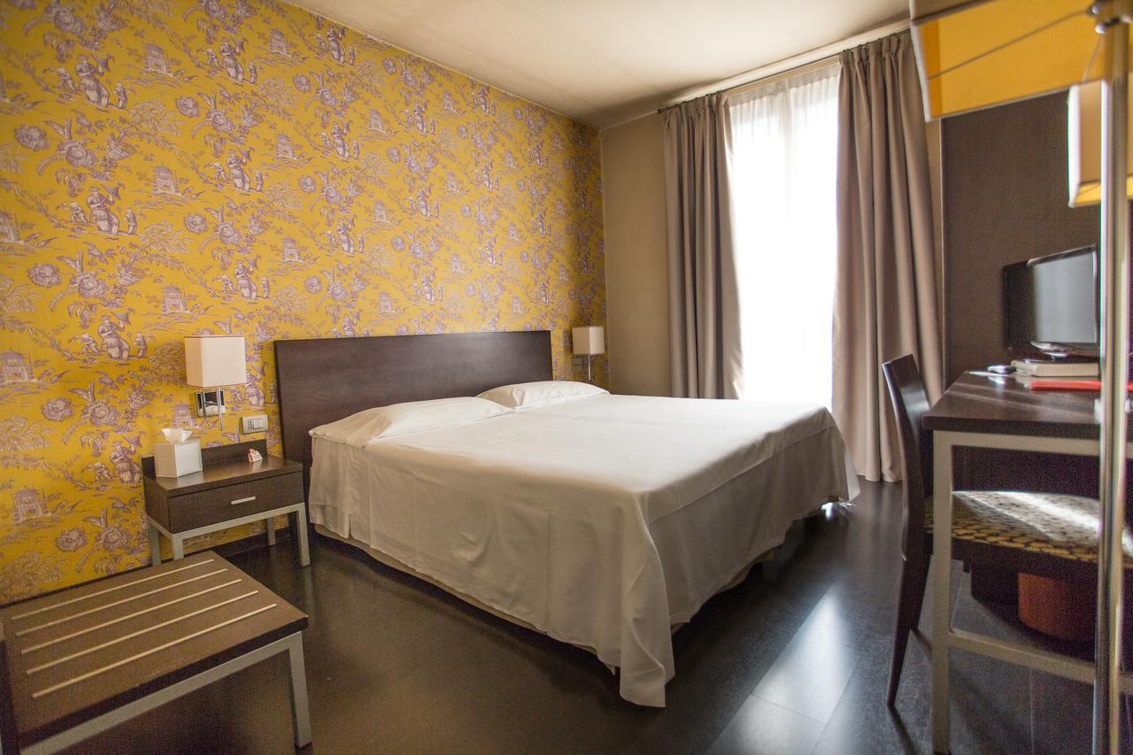 Hotel Fortyfive Chivasso Extérieur photo