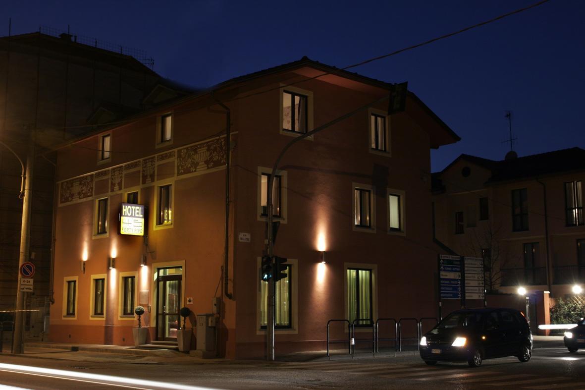 Hotel Fortyfive Chivasso Extérieur photo