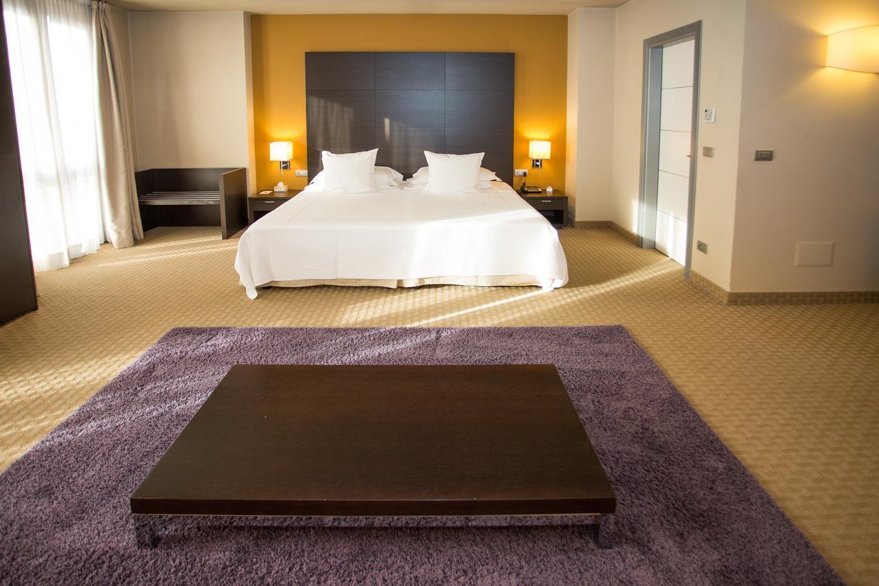 Hotel Fortyfive Chivasso Extérieur photo